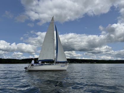 Новая яхта "Страсть" в нашем порту для прогулок по Нарочи!